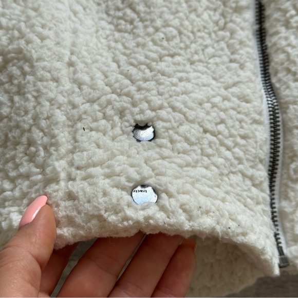 Tractr Off-White Teddy Kids Jacket, Size L - Picture 4 of 11